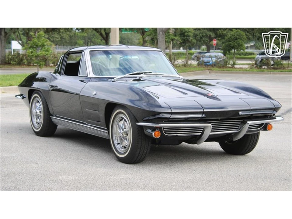 1963 Chevrolet Corvette C2 - Image 24 of 31