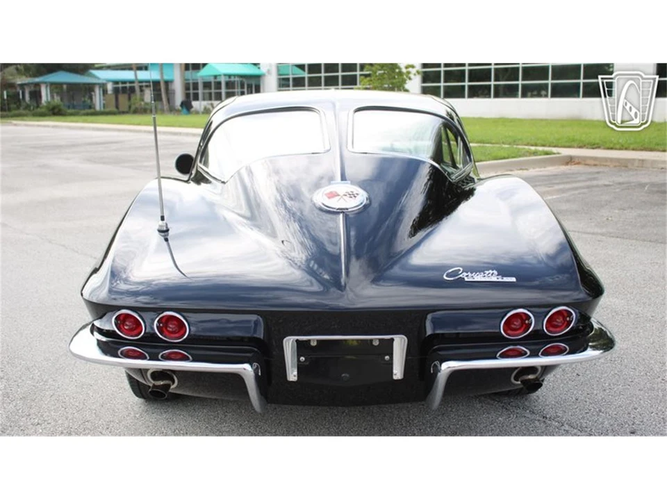 1963 Chevrolet Corvette C2 - Image 15 of 31