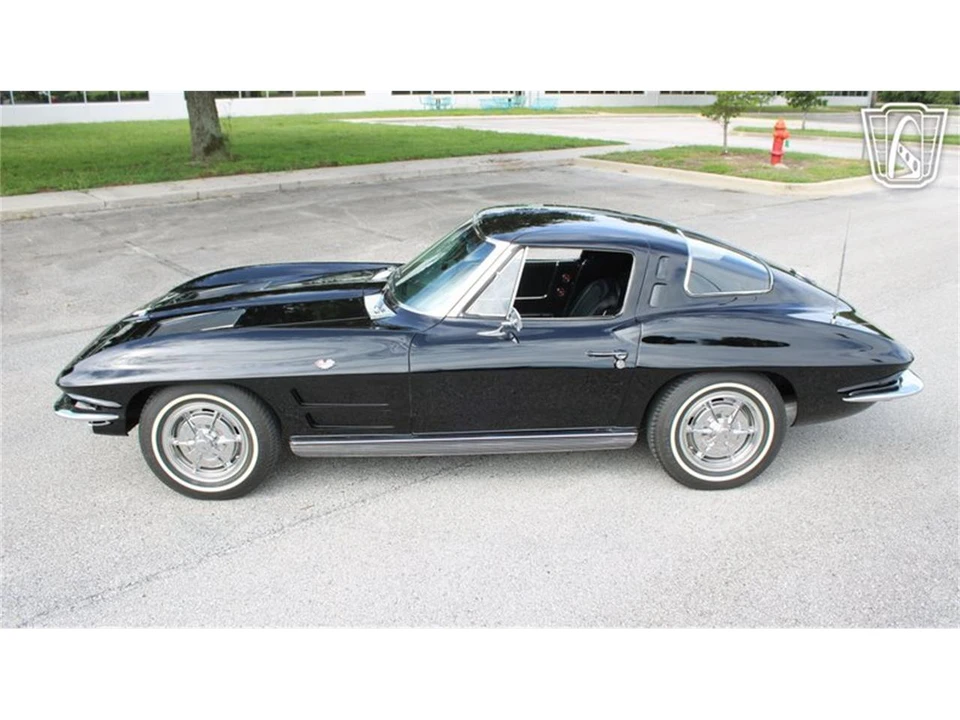 1963 Chevrolet Corvette C2 - Image 10 of 31