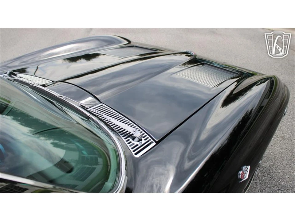 1963 Chevrolet Corvette C2 - Image 30 of 31