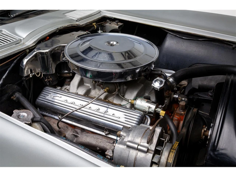 1963 Chevrolet Corvette C2 - Image 14 of 31