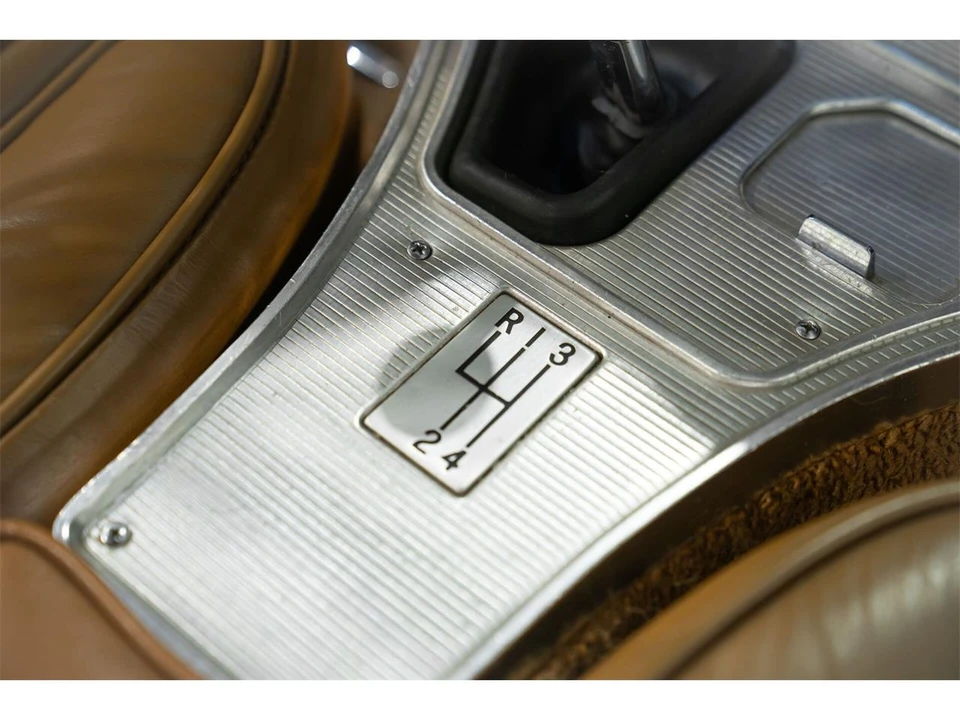 1963 Chevrolet Corvette C2 - Image 11 of 31