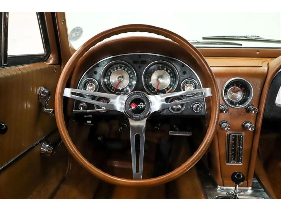 1963 Chevrolet Corvette C2 - Image 16 of 31