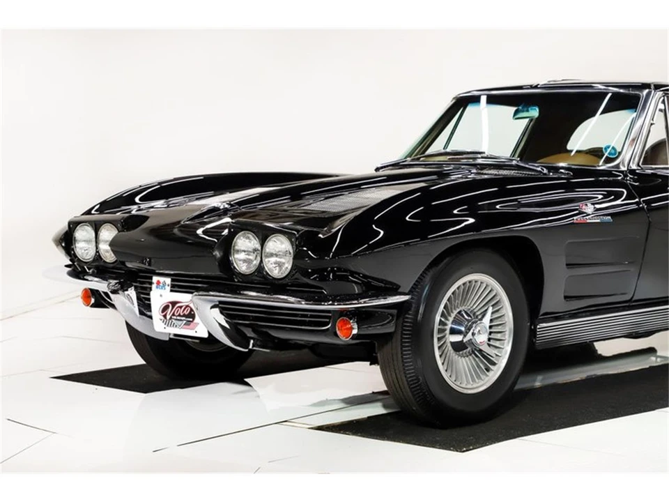 1963 Chevrolet Corvette C2 - Image 11 of 31