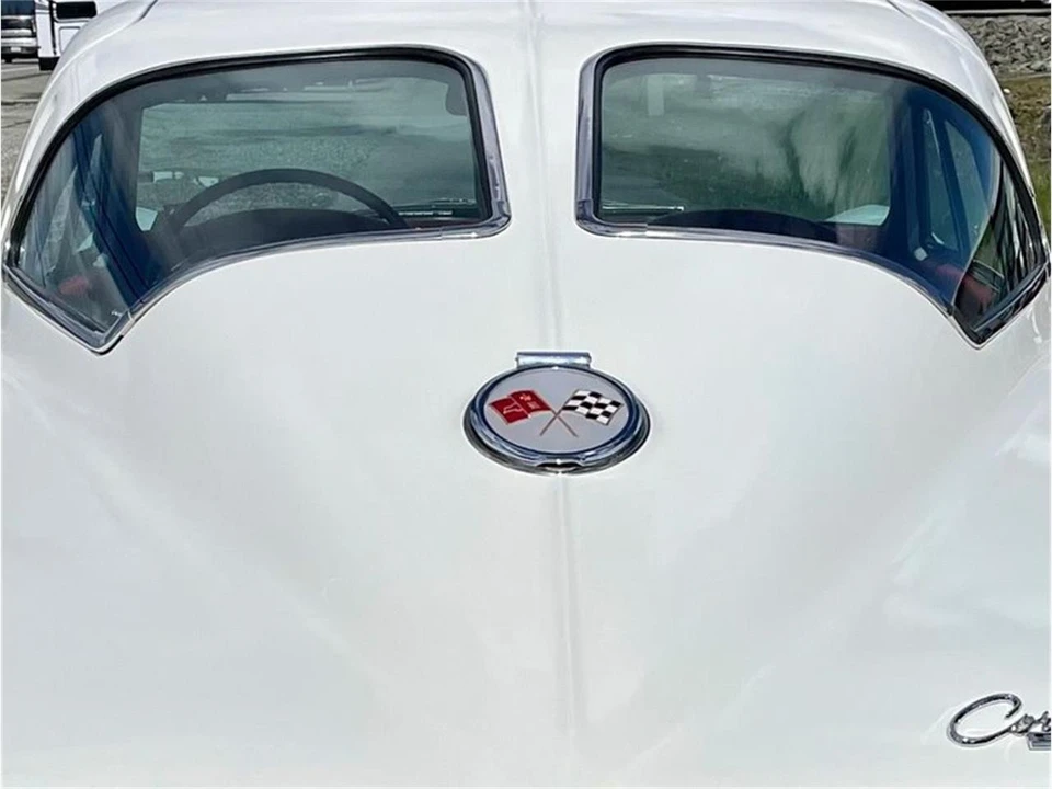 1963 Chevrolet Corvette C2 - Image 11 of 31