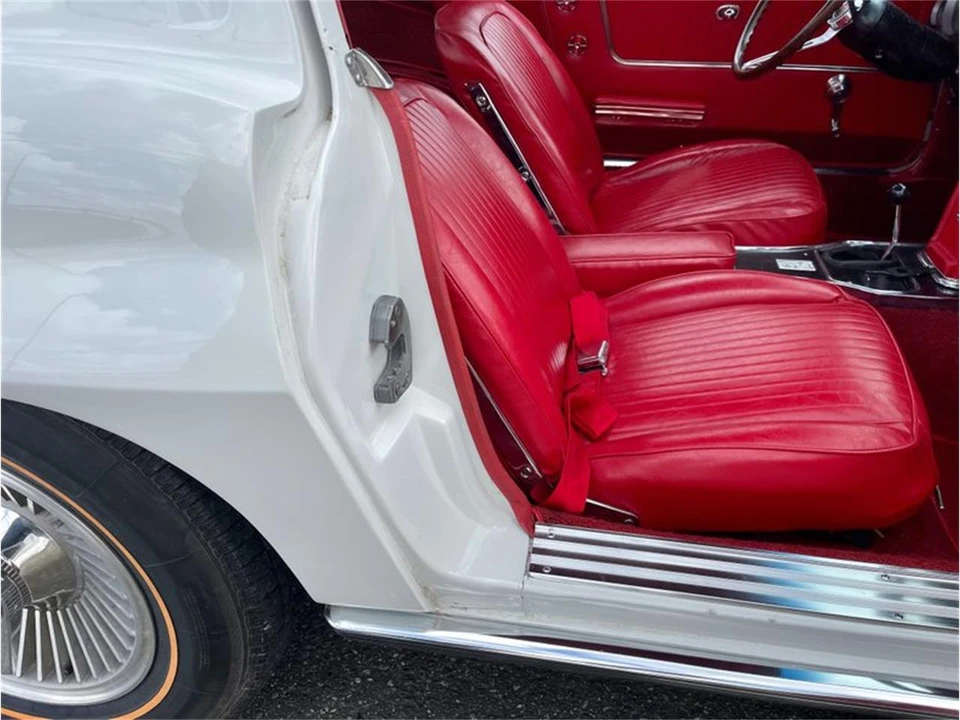 1963 Chevrolet Corvette C2 - Image 19 of 31