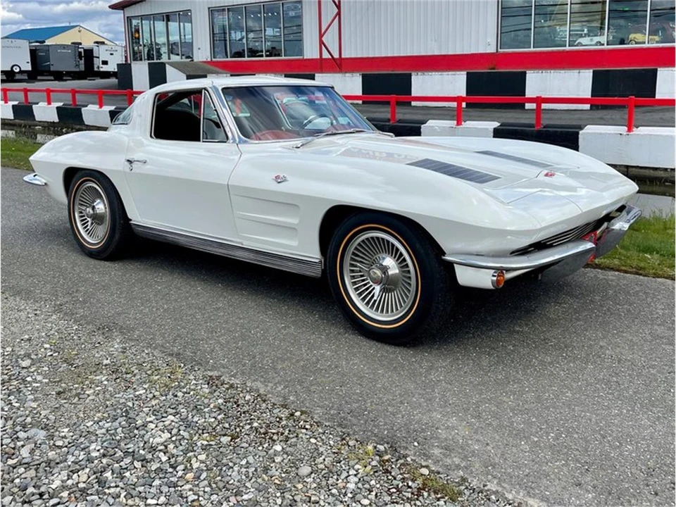 1963 Chevrolet Corvette C2 - Image 14 of 31