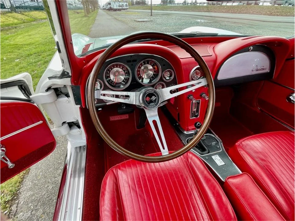 1963 Chevrolet Corvette C2 - Image 20 of 31