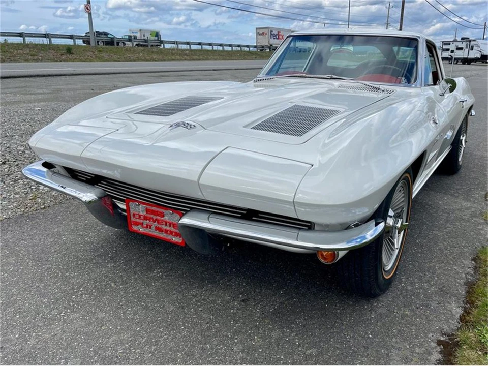 1963 Chevrolet Corvette C2 - Image 15 of 31