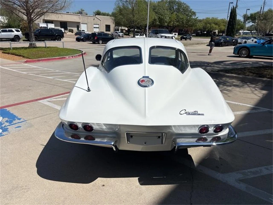 1963 Chevrolet Corvette C2 - Image 7 of 9