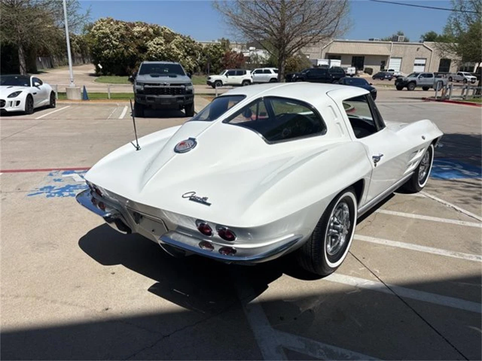 1963 Chevrolet Corvette C2 - Image 8 of 9
