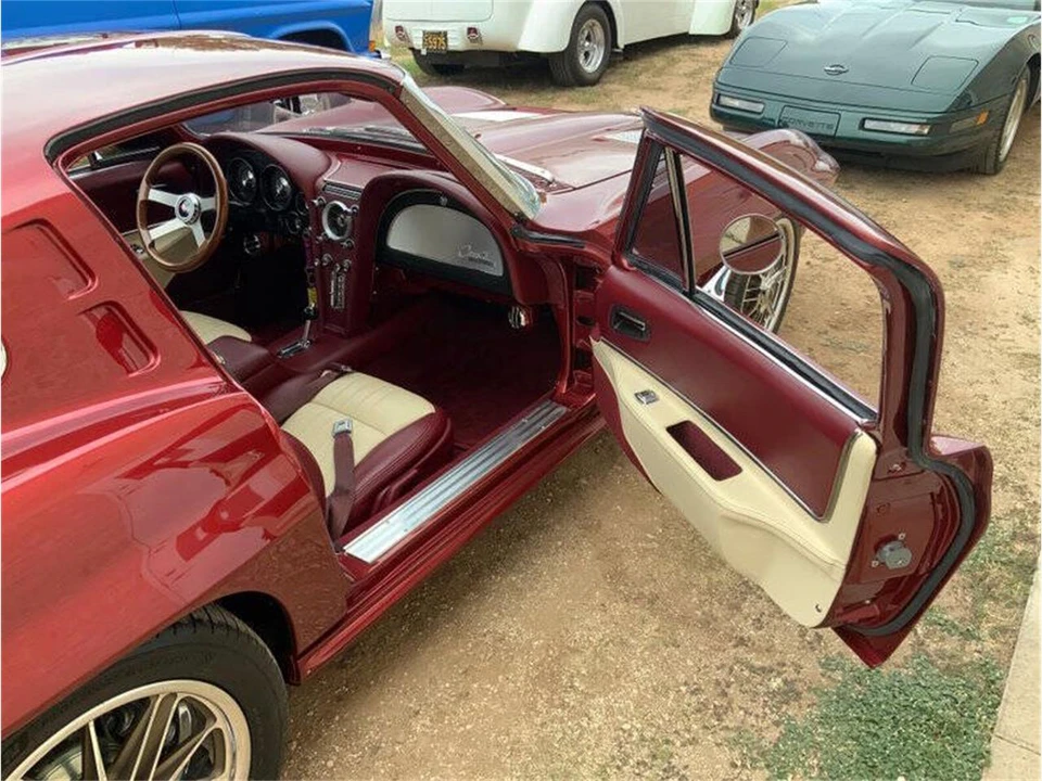 1963 Chevrolet Corvette C2 - Image 25 of 31