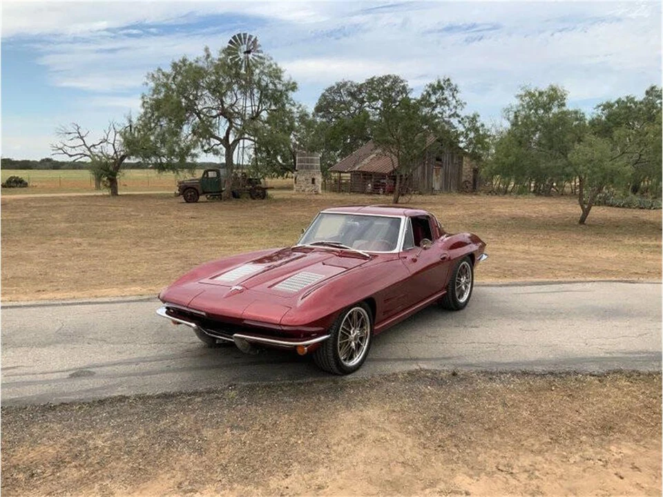 1963 Chevrolet Corvette C2 - Image 10 of 31