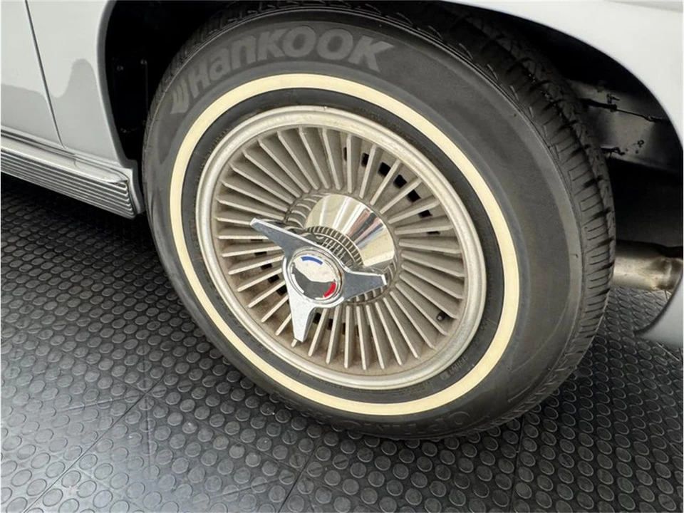 1963 Chevrolet Corvette C2 - Image 21 of 31