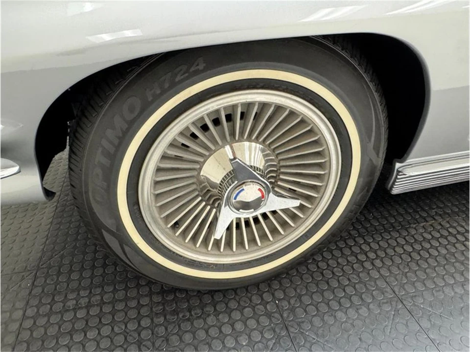 1963 Chevrolet Corvette C2 - Image 12 of 31