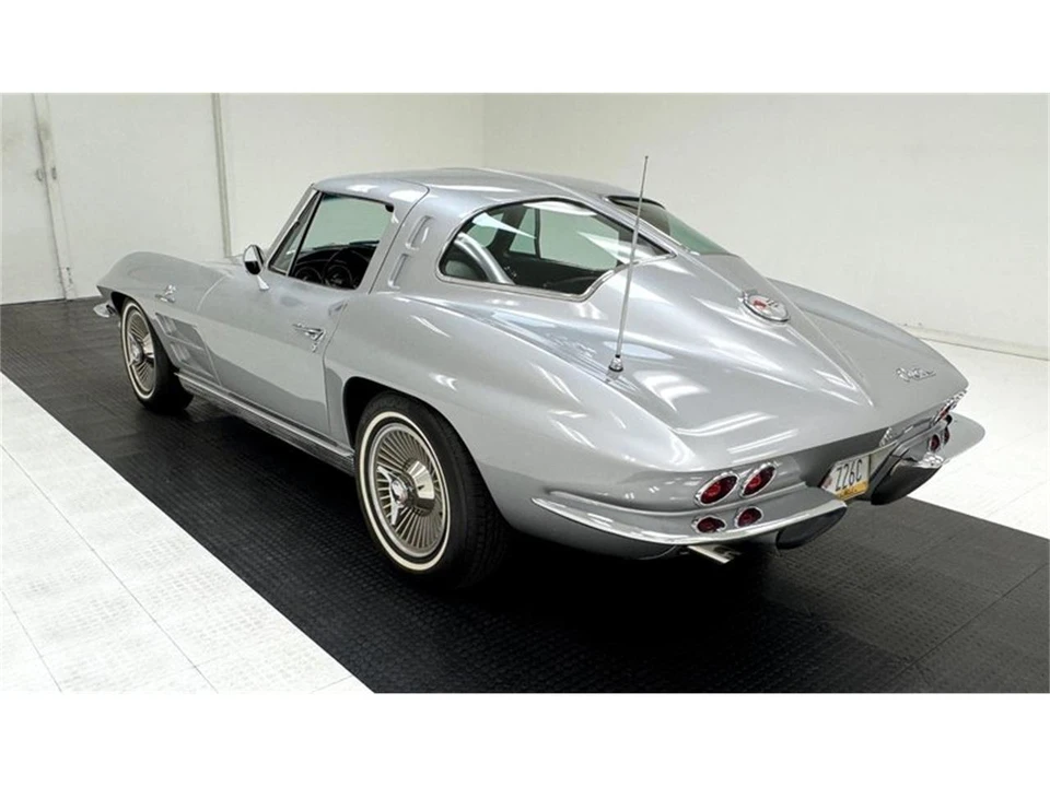 1963 Chevrolet Corvette C2 - Image 3 of 31
