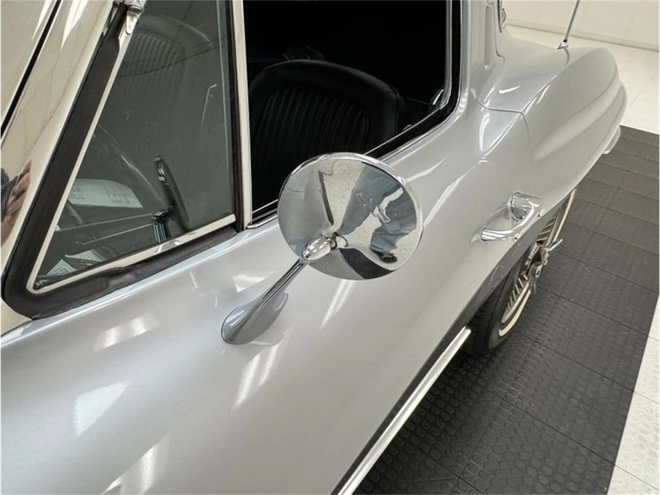 1963 Chevrolet Corvette C2 - Image 18 of 31