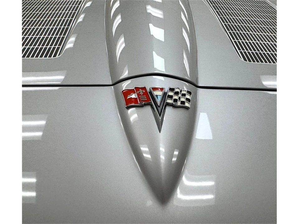 1963 Chevrolet Corvette C2 - Image 10 of 31