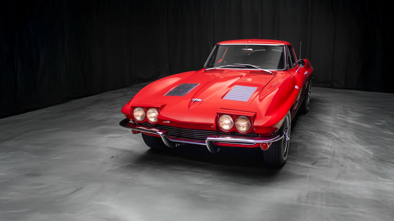 1963 Chevrolet Corvette C2 - Image 2 of 10