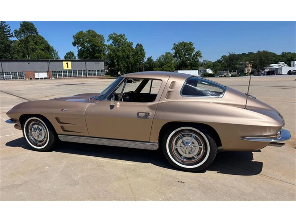 1963 Chevrolet Corvette C2 - Image 6 of 31