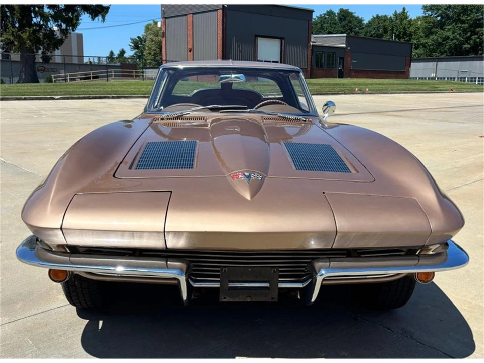 1963 Chevrolet Corvette C2 - Image 16 of 31