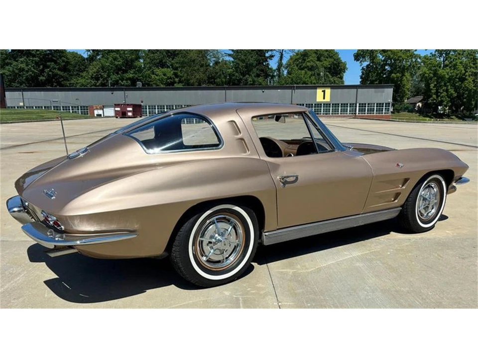 1963 Chevrolet Corvette C2 - Image 3 of 31