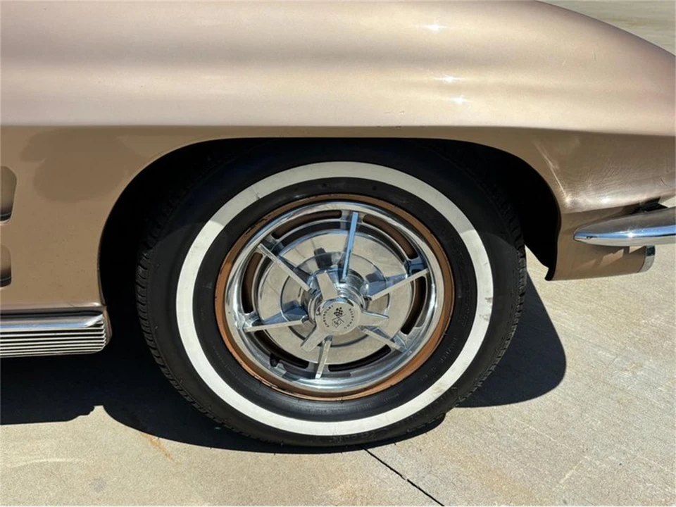 1963 Chevrolet Corvette C2 - Image 27 of 31