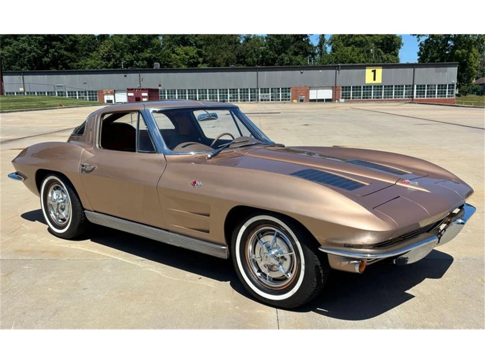 1963 Chevrolet Corvette C2 - Image 19 of 31