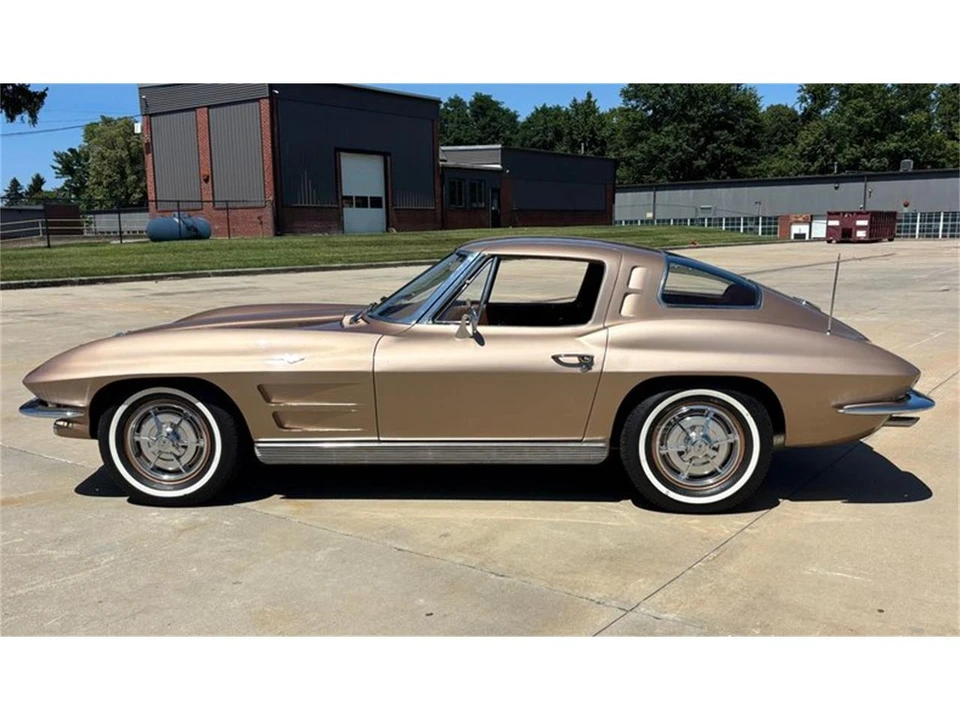 1963 Chevrolet Corvette C2 - Image 5 of 31