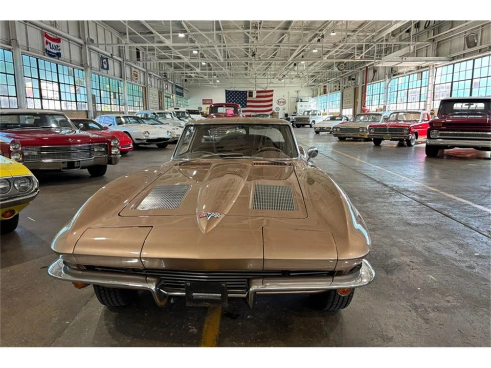 1963 Chevrolet Corvette C2 - Image 15 of 31