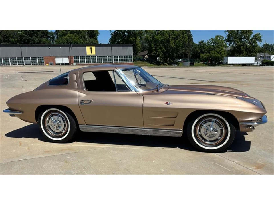 1963 Chevrolet Corvette C2 - Image 20 of 31