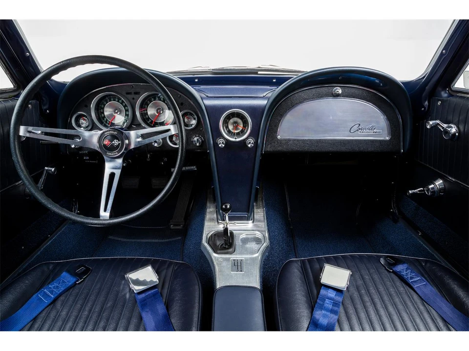 1963 Chevrolet Corvette C2 - Image 25 of 31