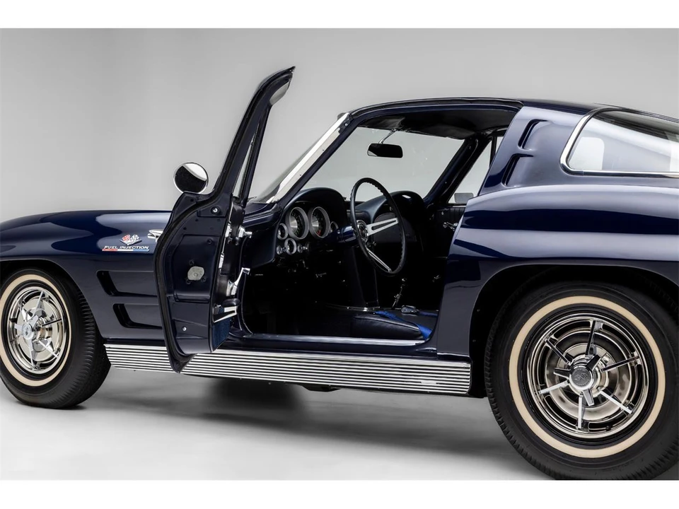 1963 Chevrolet Corvette C2 - Image 20 of 31