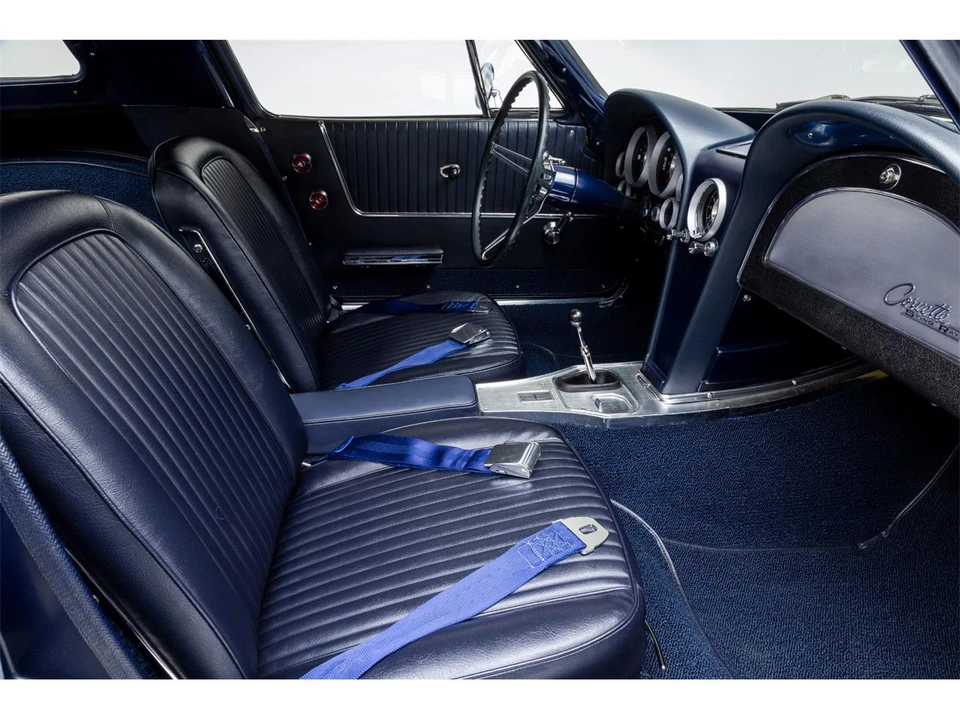1963 Chevrolet Corvette C2 - Image 30 of 31