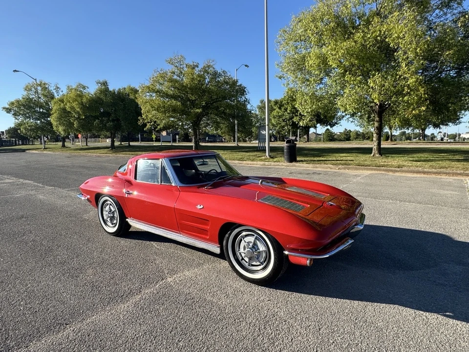 1963 Chevrolet Corvette C2 - Image 8 of 21