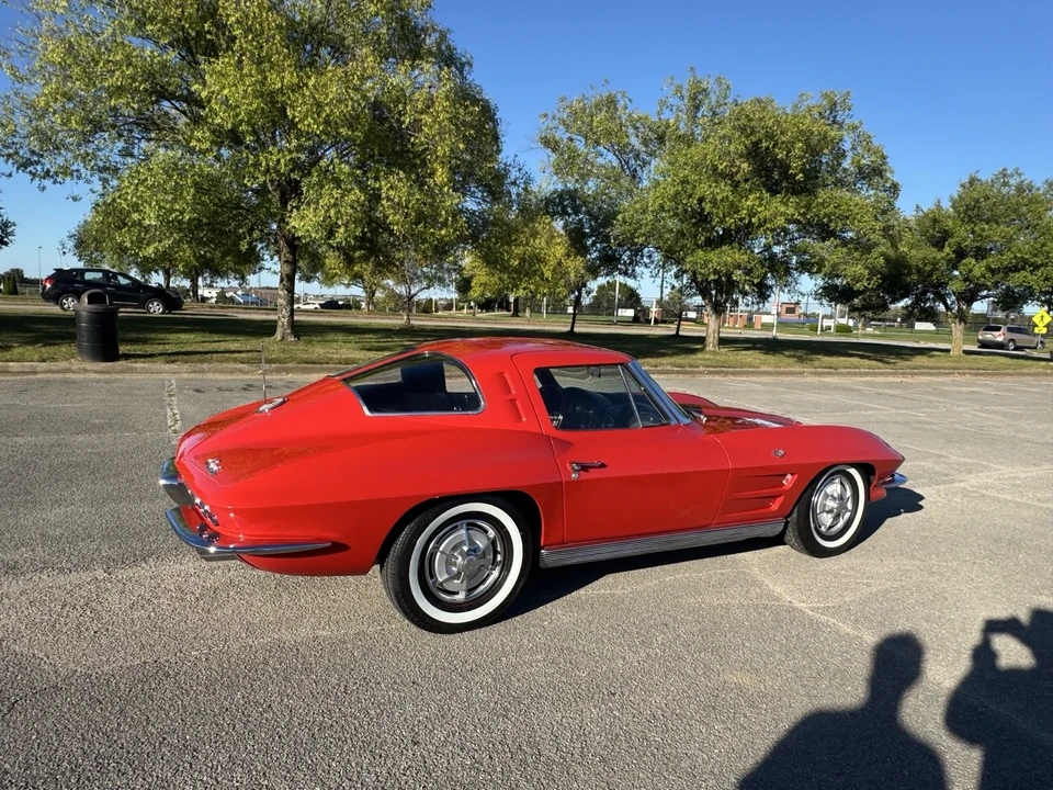 1963 Chevrolet Corvette C2 - Image 11 of 21