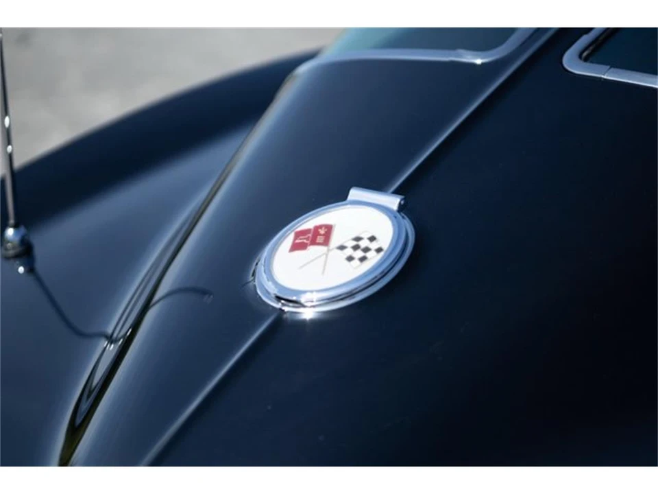 1963 Chevrolet Corvette C2 - Image 25 of 31