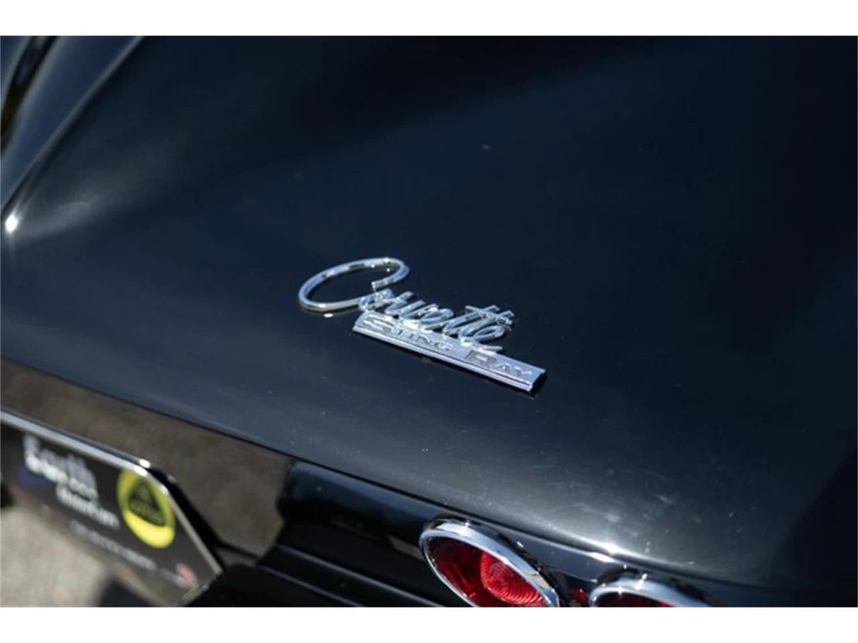 1963 Chevrolet Corvette C2 - Image 24 of 31