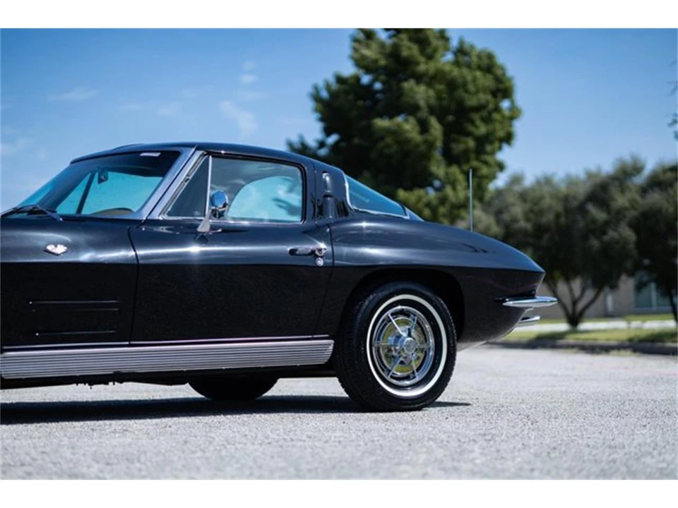 1963 Chevrolet Corvette C2 - Image 9 of 31