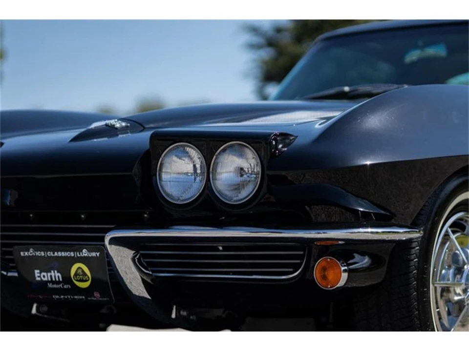 1963 Chevrolet Corvette C2 - Image 18 of 31