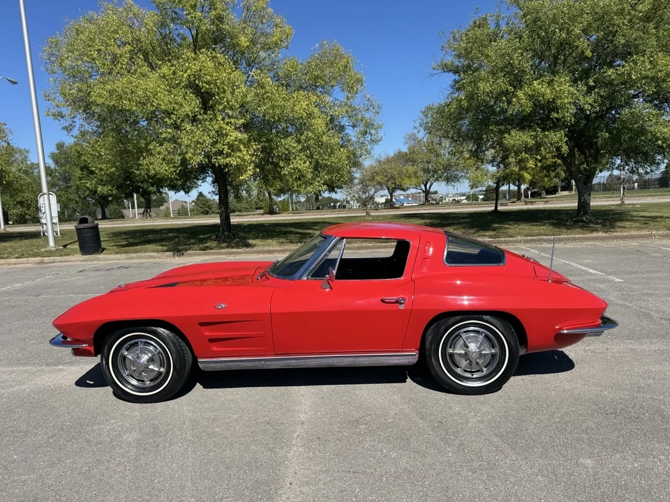 1963 Chevrolet Corvette C2 - Image 8 of 21