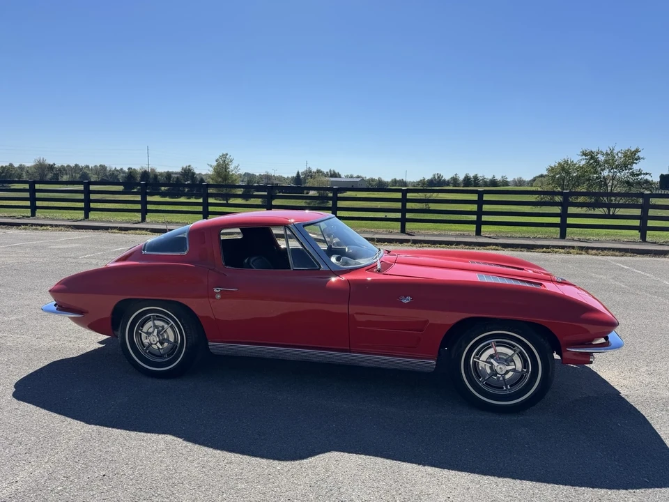 1963 Chevrolet Corvette C2 - Image 17 of 21