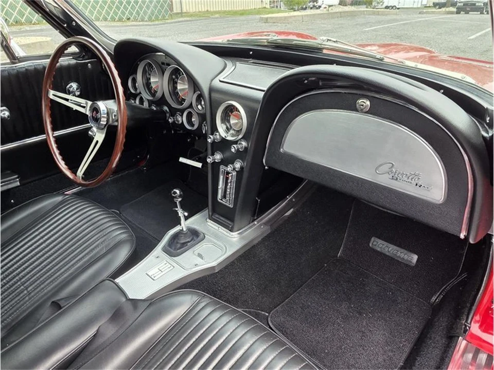 1963 Chevrolet Corvette C2 - Image 24 of 31