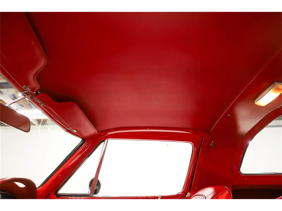 1963 Chevrolet Corvette C2 - Image 28 of 31