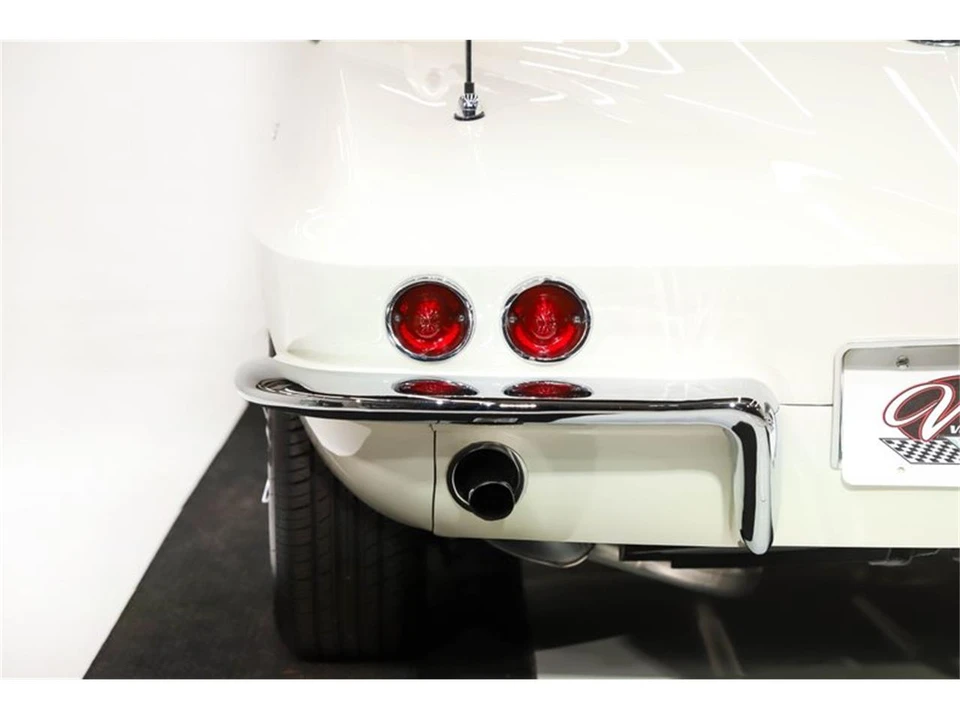 1963 Chevrolet Corvette C2 - Image 25 of 31
