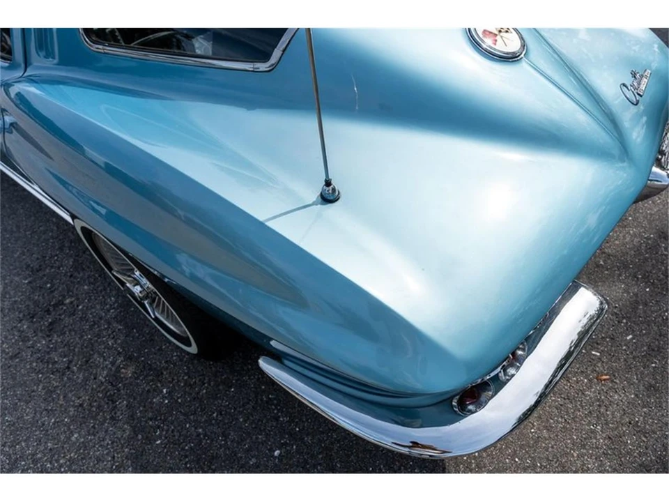 1963 Chevrolet Corvette C2 - Image 22 of 31