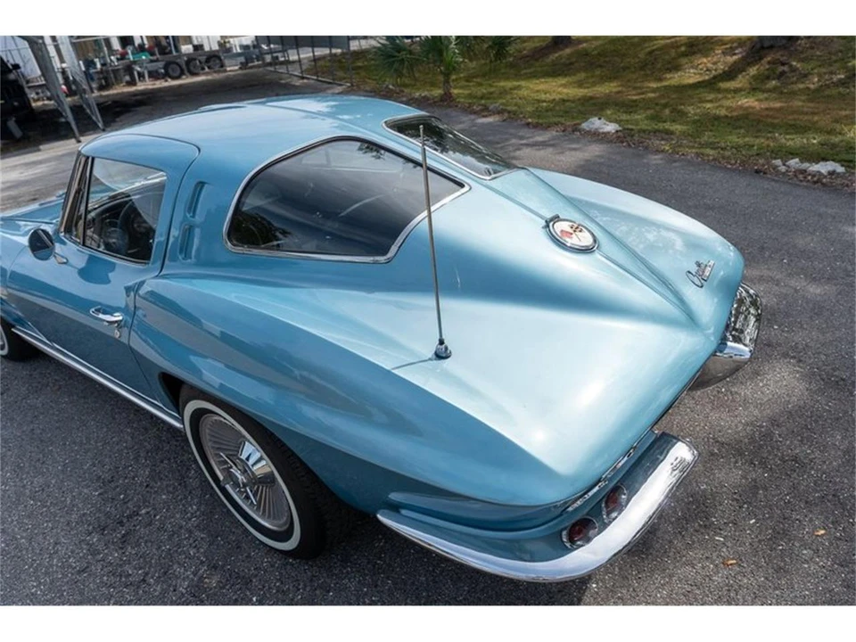 1963 Chevrolet Corvette C2 - Image 23 of 31