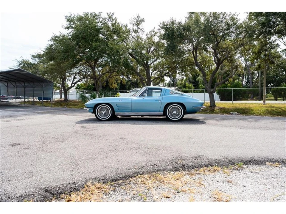 1963 Chevrolet Corvette C2 - Image 4 of 31