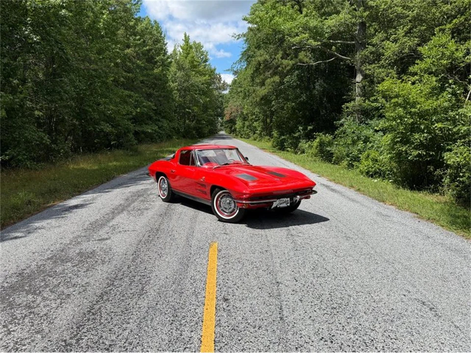 1963 Chevrolet Corvette C2 - Image 2 of 31