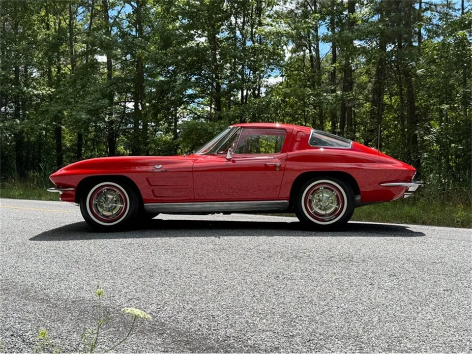 1963 Chevrolet Corvette C2 - Image 23 of 31